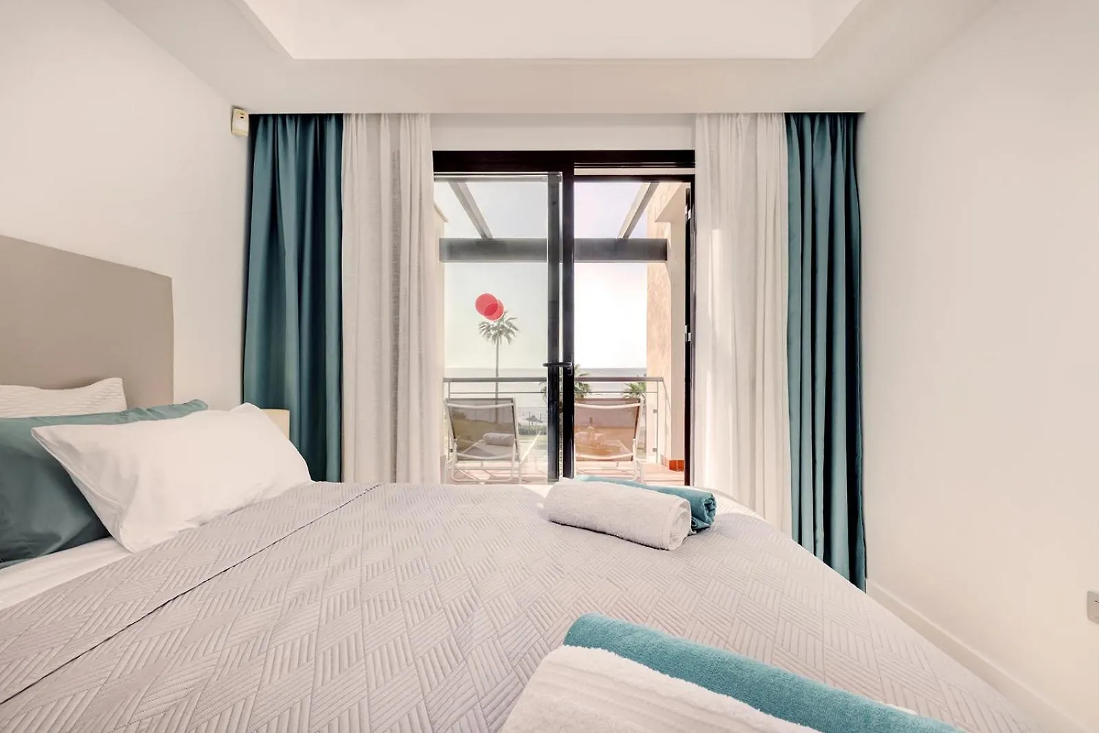 アパート Sunrise Beach Front - Casares Del Mar