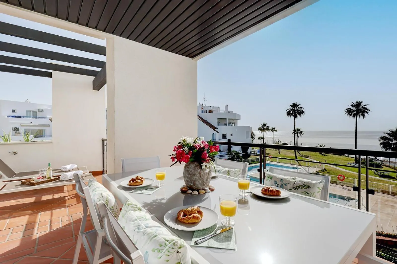 アパート Sunrise Beach Front - Casares Del Mar