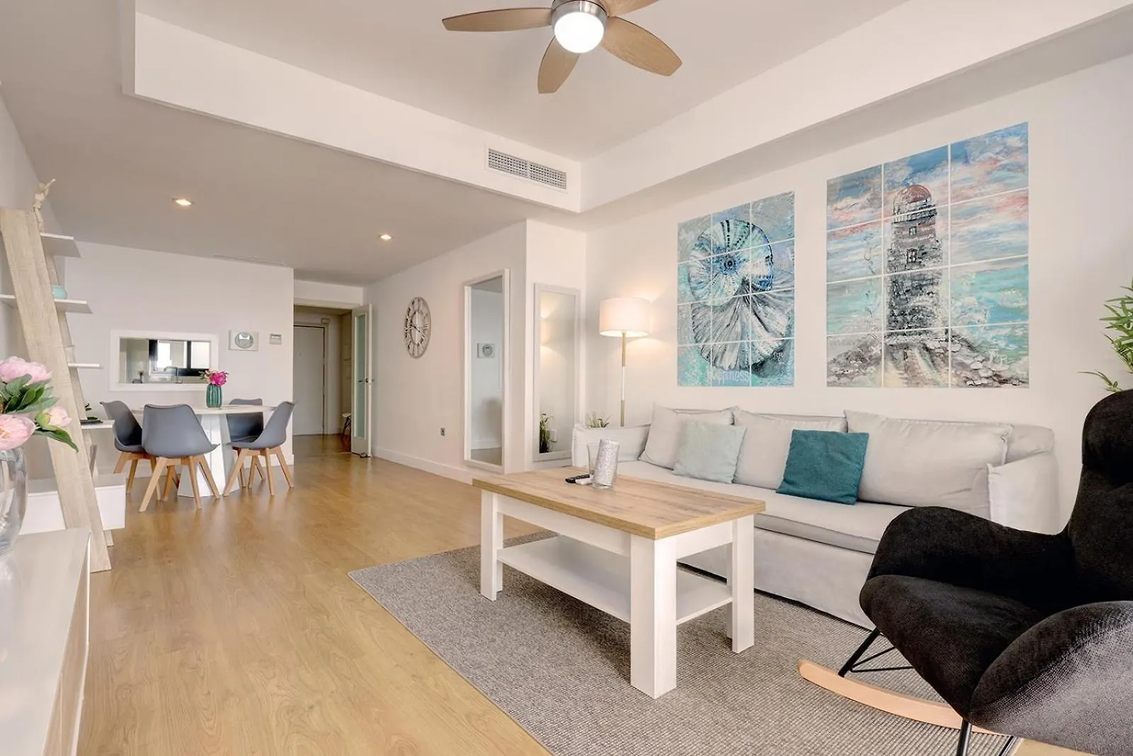 Sunrise Beach Front - Casares Del Mar アパート