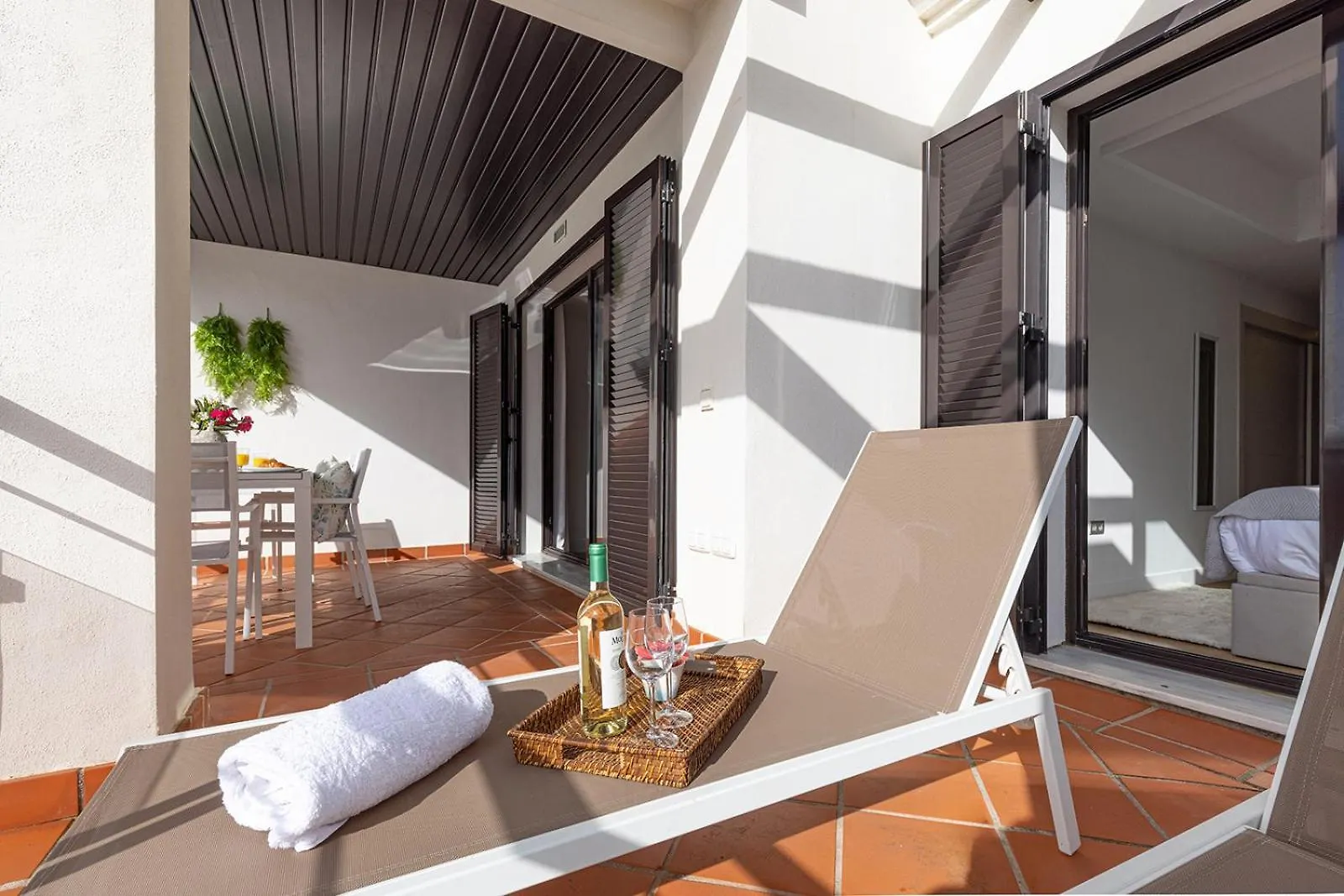Sunrise Beach Front - Casares Del Mar