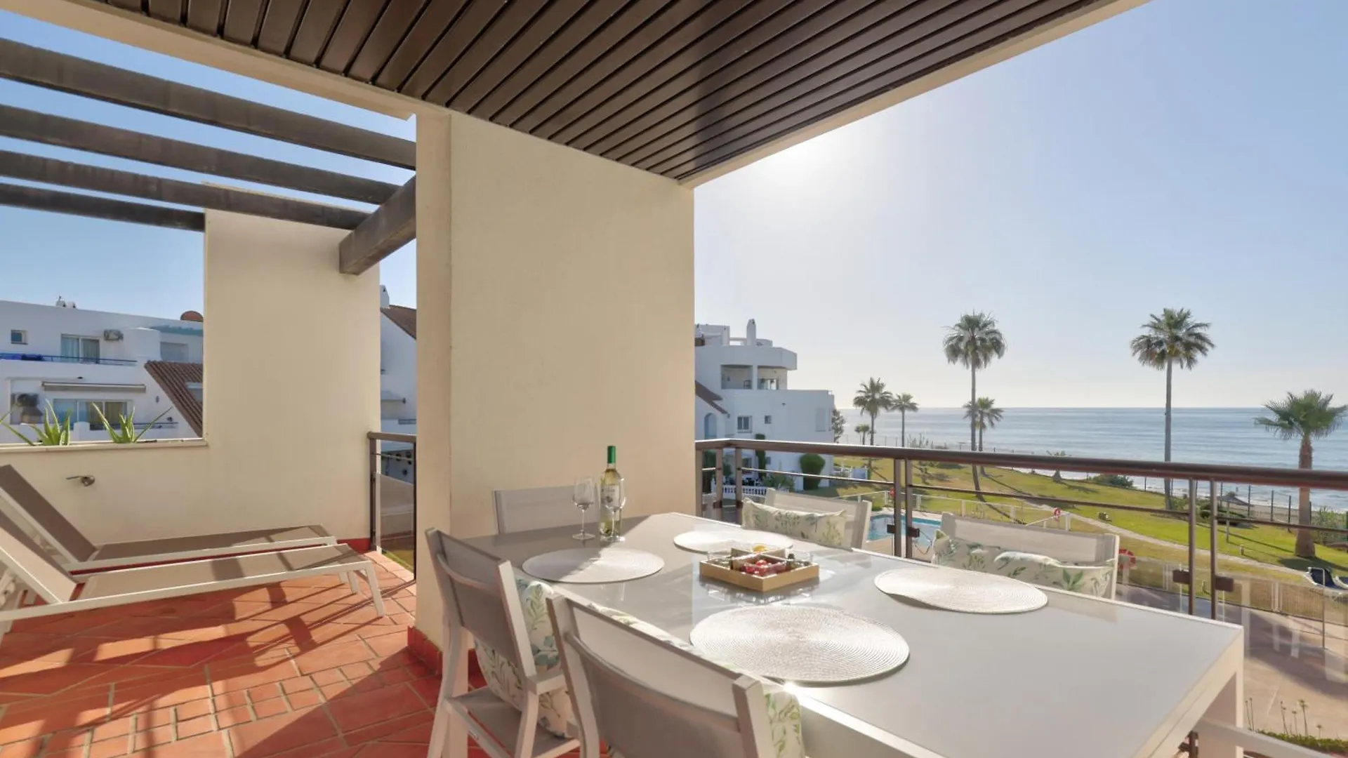 Sunrise Beach Front - Casares Del Mar